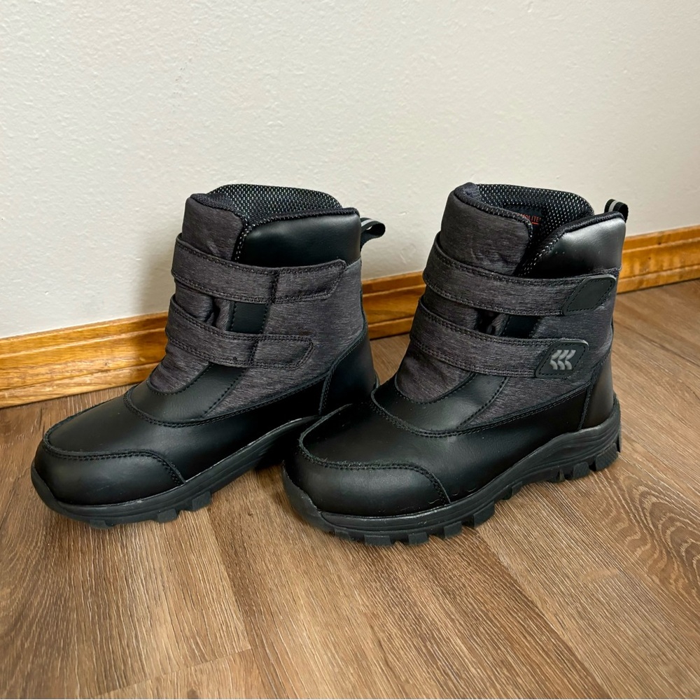 All in Motion Boys Black Winter Boots